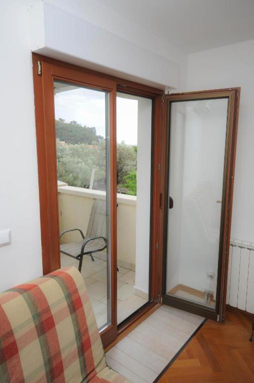 Apartment Jana Petrovac Екстер'єр фото