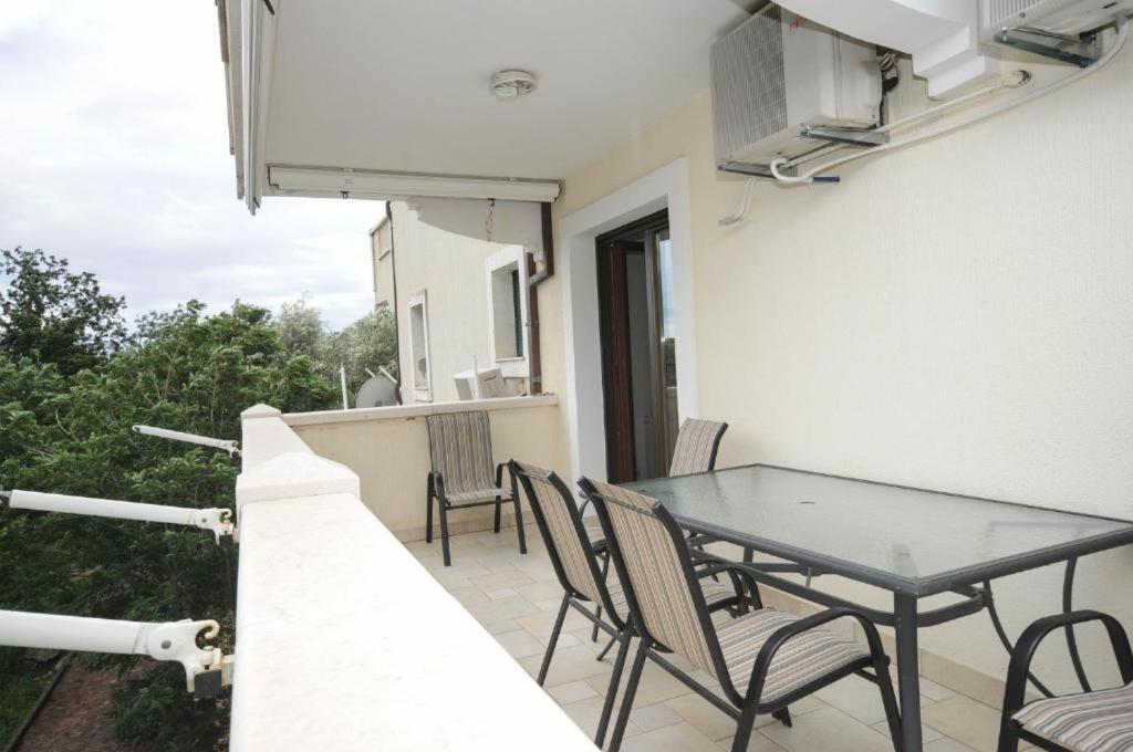 Apartment Jana Petrovac Екстер'єр фото