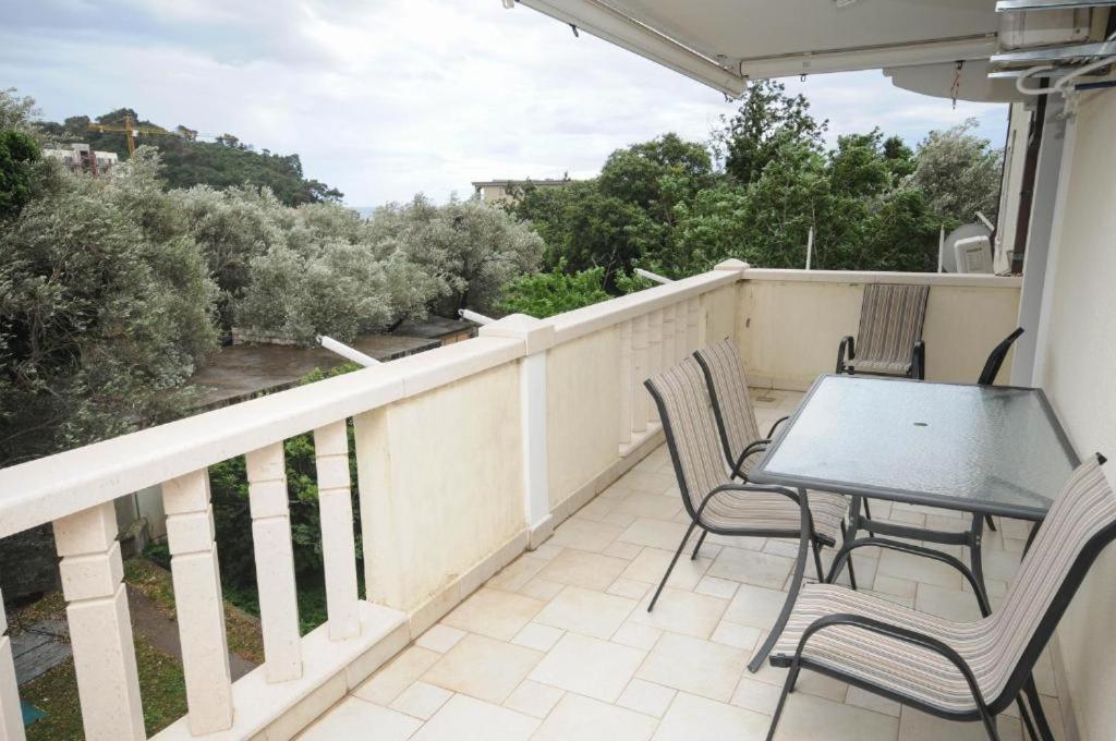 Apartment Jana Petrovac Екстер'єр фото